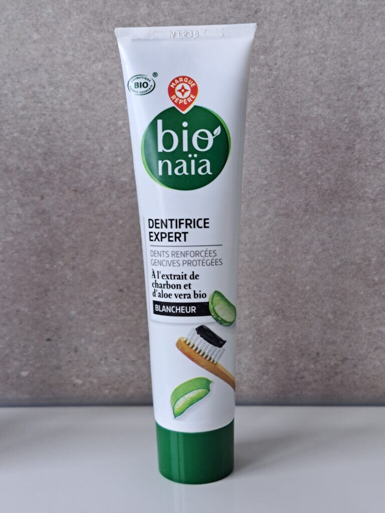 bio-naia-dentifrice-charbon-aloe-vera-1