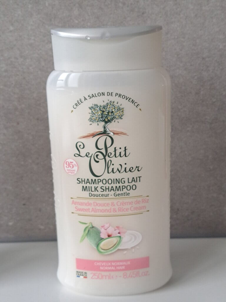 le-petit-olivier-shampoing-lait-amande-douce-creme-riz-1