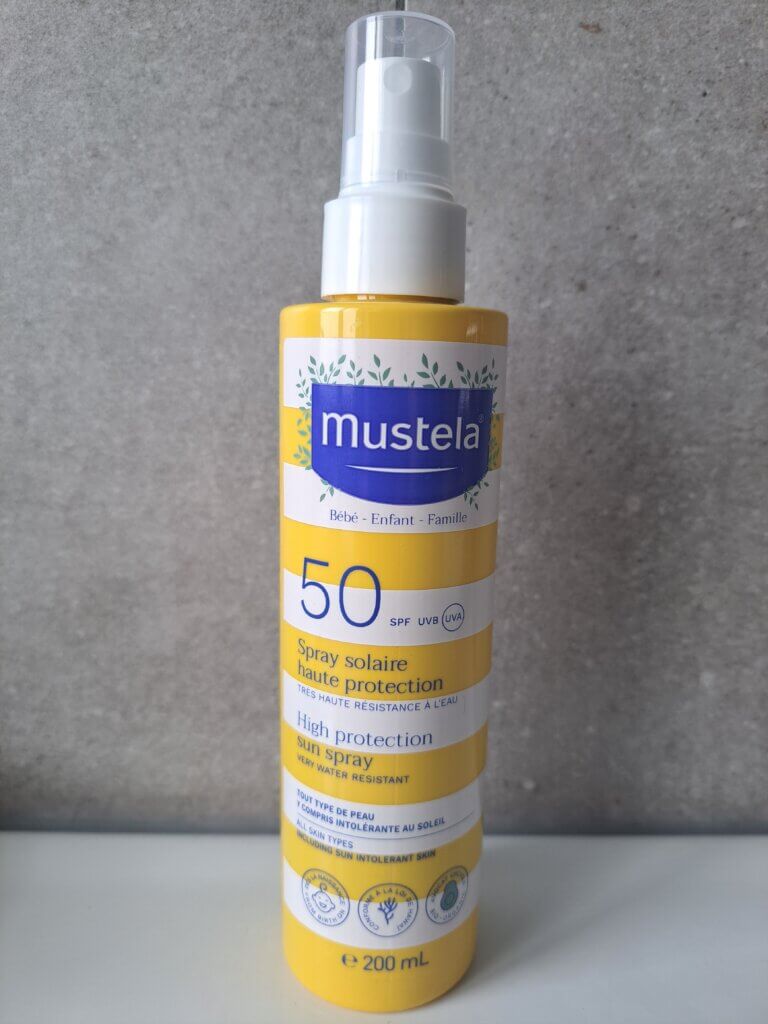 mustela-spray-solaire-haute-protection-50-1